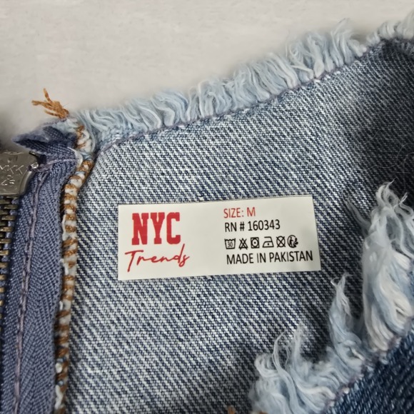 NYC Trends Denim‎ Dress Women's Size Medium Sleeveless Raw Hem - Picture 4 of 6